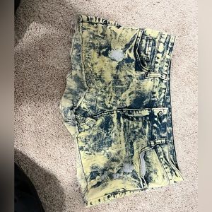 Love sick Acid wash Jean shorts size 7